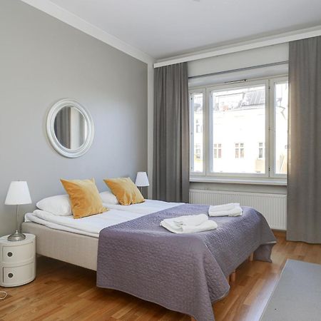 Kotimaailma Apartments Kamppi - 1Br For 3 Persons Helsinki Esterno foto