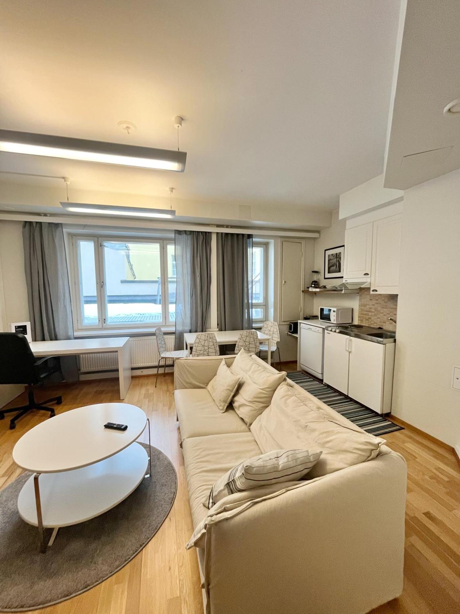 Kotimaailma Apartments Kamppi - 1Br For 3 Persons Helsinki Esterno foto
